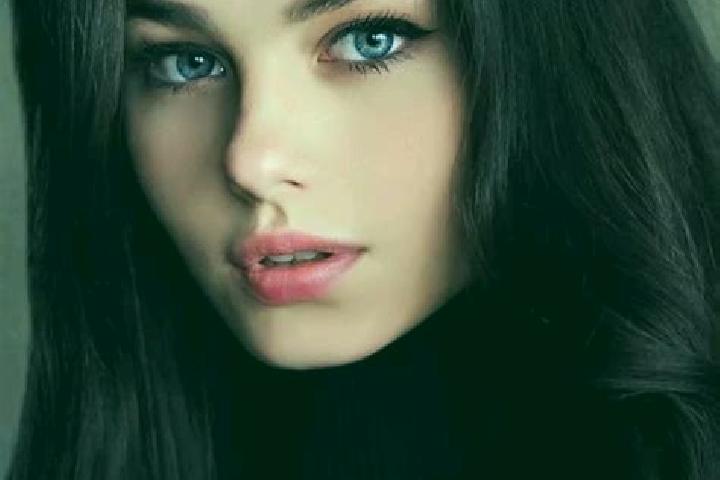 Evelyn, 20, a brunette grey-eyed slavic companion based in Akayaokro. Offering Dinner Date, OWO, Fetish, Girlfriend Experience. Available for incall and outc...