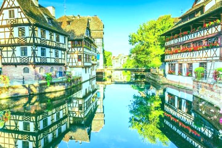 Evelyn, 20 — Escort in Chalindrey, France
