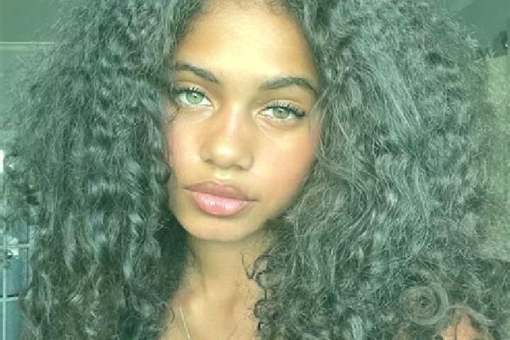 Evelyn, 21, a auburn blue-eyed ebony companion based in South Horizons. Offering Overnight, BDSM, Fetish. Available for incall and outcall, overnight booking...