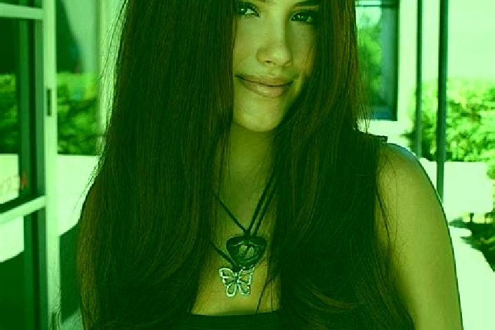 Evelyn, 21, a auburn dark-eyed latina companion based in Veternigo. Offering CIM, Fetish, Girlfriend Experience. Available for incall and outcall, overnight ...