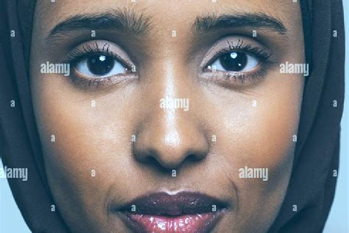 Evelyn, 21, a black dark-eyed middle eastern companion based in Liye. Offering Massage, Tantra, Fetish, Overnight, Domination. Available for incall and outca...