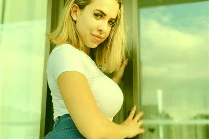 Evelyn, 21, a blonde amber-eyed latina companion based in Koumouekro. Offering Duos, Dinner Date, Party Girl, A-Level. Available for incall and outcall, day ...