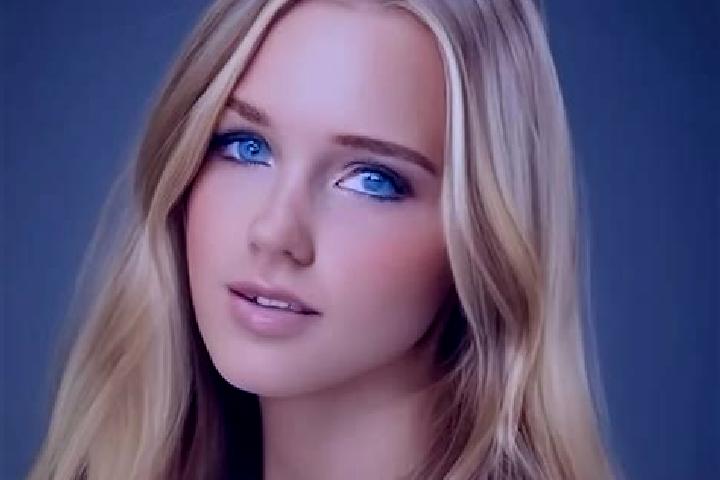 Evelyn, 21, a blonde amber-eyed mixed companion based in Szihalom. Offering Party Girl, CIM, A-Level, Roleplay. Available for incall and outcall, overnight b...