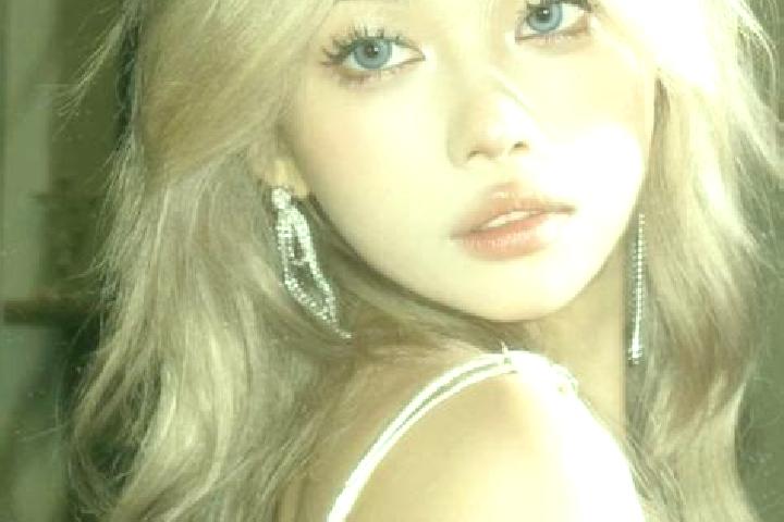 Evelyn, 21, a blonde brown-eyed asian companion based in Caernarfon. Offering Deep French Kissing, Tantra, 69. Available for incall and outcall, day and even...