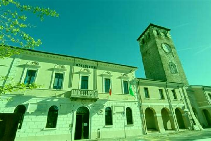 Evelyn, 21, a chestnut green-eyed latina companion based in Marina di Sant Ilario dello Ionio. Offering A-Level, Erotic Massage, Prostate Massage. Available ...