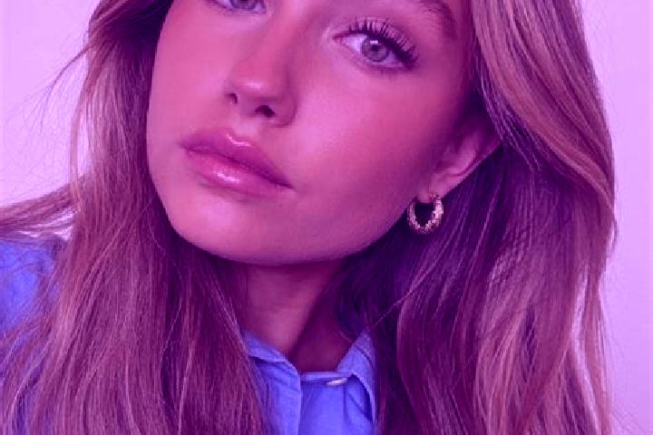 Evelyn, 21, a dark blonde green-eyed mixed companion based in Alvdal. Offering GFE, Overnight, Girlfriend Experience, Tantra. Available for incall and outcal...