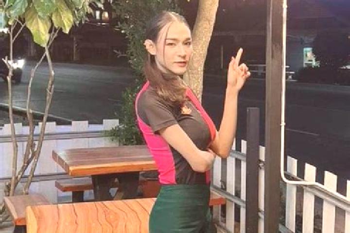Evelyn, 21 — Escort in Ban Talat Yai, Thailand