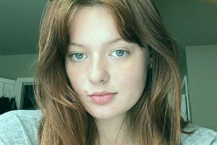 Evelyn, 22, a chestnut grey-eyed indian companion based in Kryry. Offering Dinner Date, A-Level, Massage, Overnight. Available for incall and outcall, overni...
