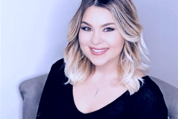 Evelyn, 22 — Escort in Barataria, United States