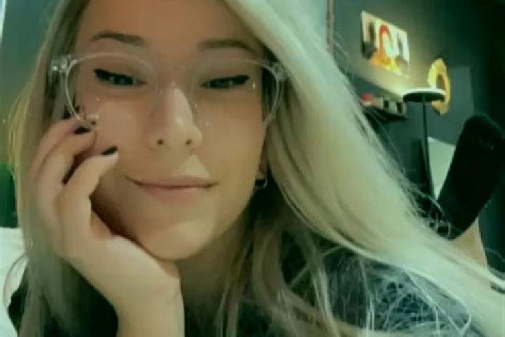 Evelyn, 23, a blonde grey-eyed caribbean companion based in Nogent-le-Bas. Offering BDSM, CIM, Fetish, Massage. Available for incall and outcall, day and eve...