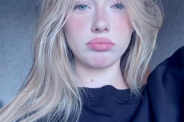 Evelyn, 23 — Escort in Ezerelis, Lithuania