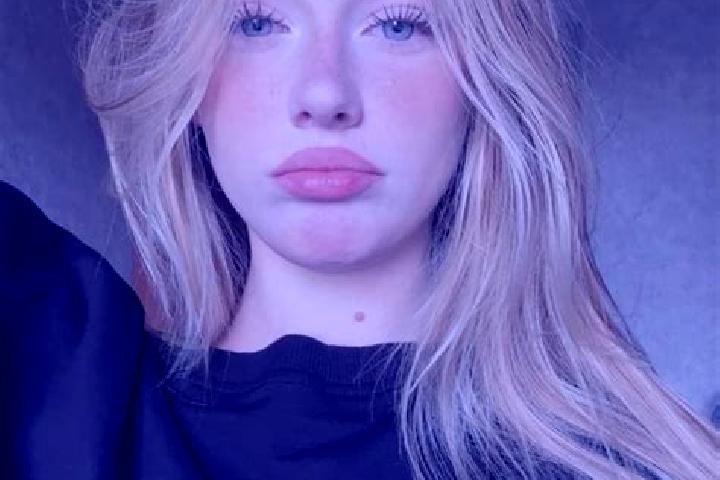 Evelyn, 23 — Escort in Kurakhivka, Ukraine