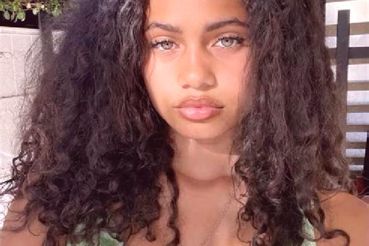 Evelyn, 24, a black green-eyed mixed companion based in Yuncler. Offering OWO, Prostate Massage, Deep French Kissing, Roleplay, Couples. Available for incall...