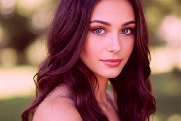 Evelyn, 24, a black hazel-eyed european companion based in Oress-Krobou. Offering Overnight, Domination, Girlfriend Experience, Party Girl. Available for inc...