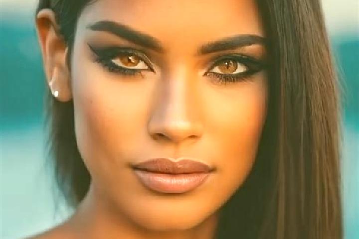 Evelyn, 24, a blonde amber-eyed latina companion based in Zastron. Offering Erotic Massage, Massage, Duos, Dinner Date. Available for incall and outcall, day...