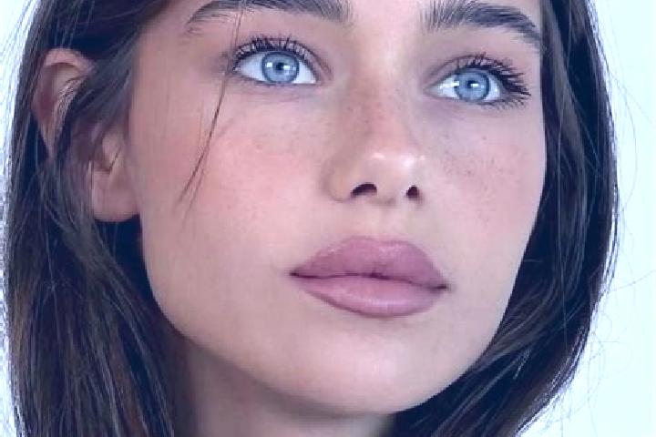 Evelyn, 24, a brunette brown-eyed middle eastern companion based in Ningde. Offering Massage, Travel Companion, GFE, Duos. Available for incall and outcall, ...