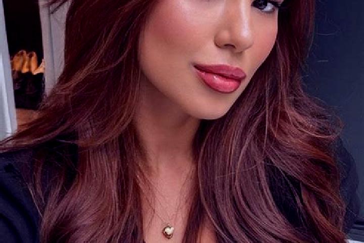 Evelyn, 24, a chestnut dark-eyed latina companion based in Malkerns. Offering Prostate Massage, GFE, Striptease, A-Level, Party Girl. Available for incall an...