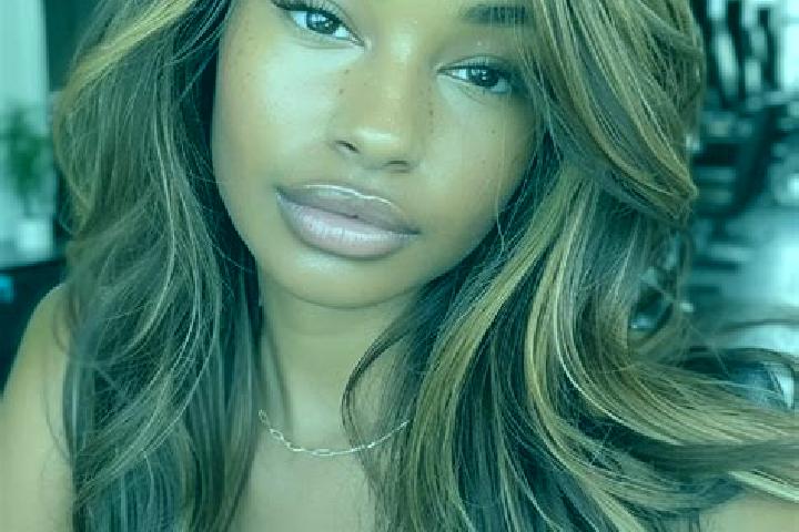 Evelyn, 24, a dark blonde dark-eyed ebony companion based in Muqeibila. Offering Dinner Date, Travel Companion, Domination, Girlfriend Experience, Overnight....