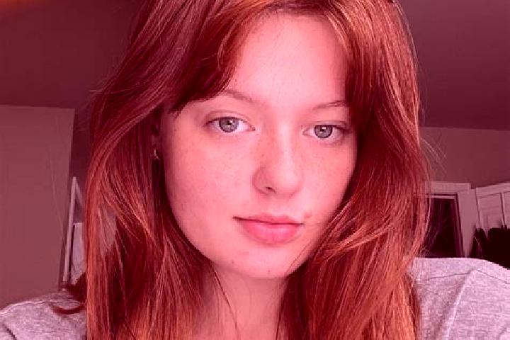 Evelyn, 24, a red grey-eyed caucasian companion based in Chenoa. Offering OWO, Erotic Massage, Dinner Date. Available for incall and outcall, day and evening...