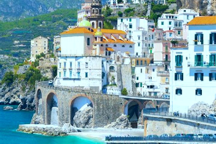 Evelyn, 24 — Escort in Nove, Italy