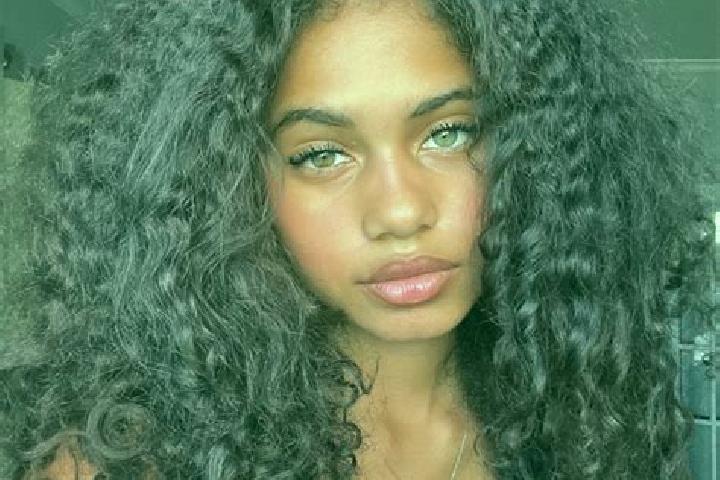 Evelyn, 25, a auburn blue-eyed ebony companion based in Secusigiu. Offering Deep French Kissing, Couples, Travel Companion. Available for incall and outcall,...