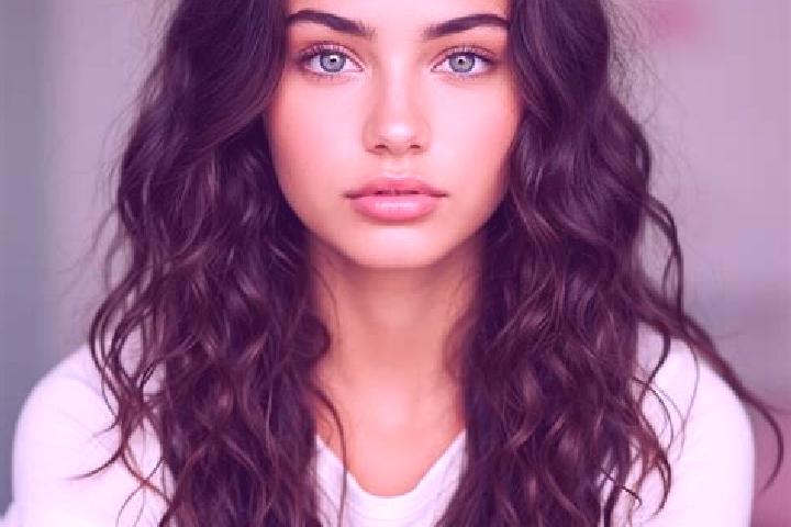Evelyn, 25, a black amber-eyed mediterranean companion based in Kamyzyak. Offering Massage, Striptease. Available for incall and outcall, day and evening dates.