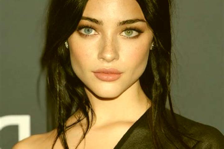 Evelyn, 25, a black blue-eyed latina companion based in Moroziv. Offering Erotic Massage, Girlfriend Experience, Striptease, Prostate Massage. Available for ...