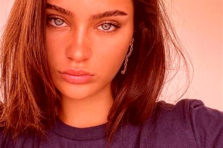 Evelyn, 25, a brunette blue-eyed indian companion based in Ljusne. Offering BDSM, Fetish, Party Girl. Available for incall and outcall, overnight bookings av...