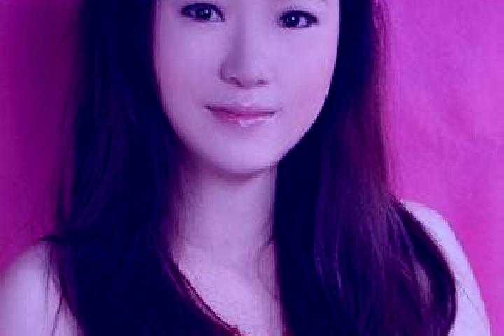 Evelyn, 25 — Escort in Chuanying, China