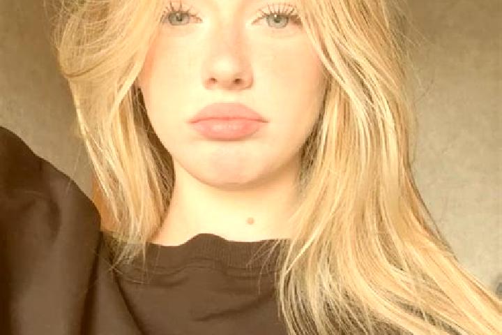 Evelyn, 25 — Escort in Kintzheim, France