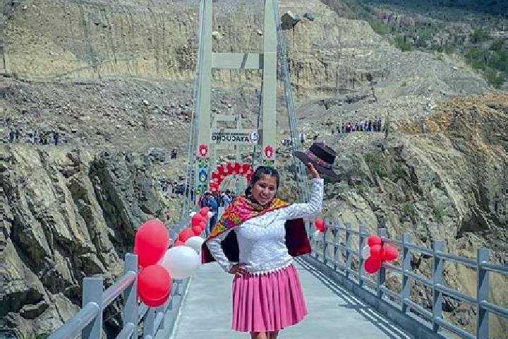 Evelyn, 25 — Escort in Mollebamba, Peru