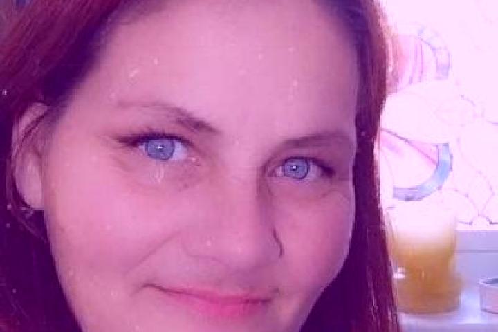 Evelyn, 26, a red dark-eyed european companion based in Venerand. Offering Tantra, Overnight, Couples, Prostate Massage. Available for incall and outcall, da...