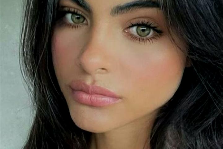 Evelyn, 27, a brunette amber-eyed middle eastern companion based in Gorzow Wielkopolski. Offering A-Level, 69, Party Girl. Available for incall and outcall, ...