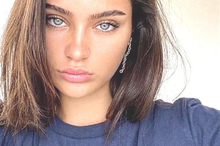 Evelyn, 27, a brunette dark-eyed indian companion based in Longzhong. Offering Dinner Date, Overnight. Available for incall and outcall, day and evening dates.