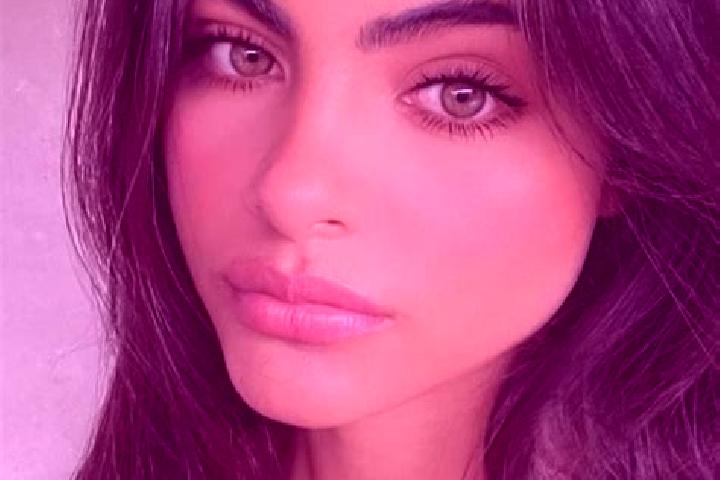 Evelyn, 27, a brunette grey-eyed latina companion based in Francofonte. Offering BDSM, Prostate Massage, Striptease. Available for incall and outcall, overni...