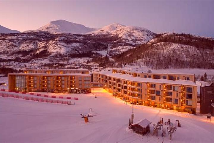 Evelyn, 27 — Escort in Hemsedal, Norway