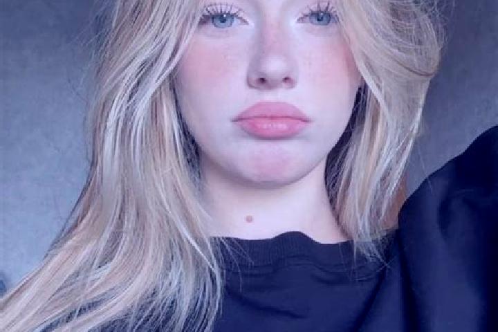 Evelyn, 27 — Escort in Laskowa, Poland