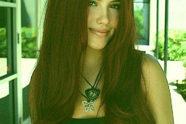 Evelyn, 28, a auburn dark-eyed caucasian companion based in Yeghegnadzor. Offering Fetish, Massage, Couples. Available for incall and outcall, overnight book...