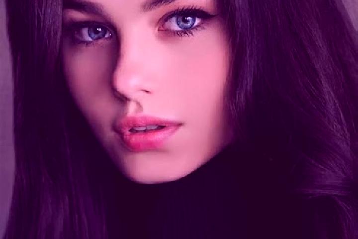 Evelyn, 28, a brunette amber-eyed slavic companion based in Dhaki. Offering GFE, Deep French Kissing, Duos. Available for incall and outcall, day and evening...