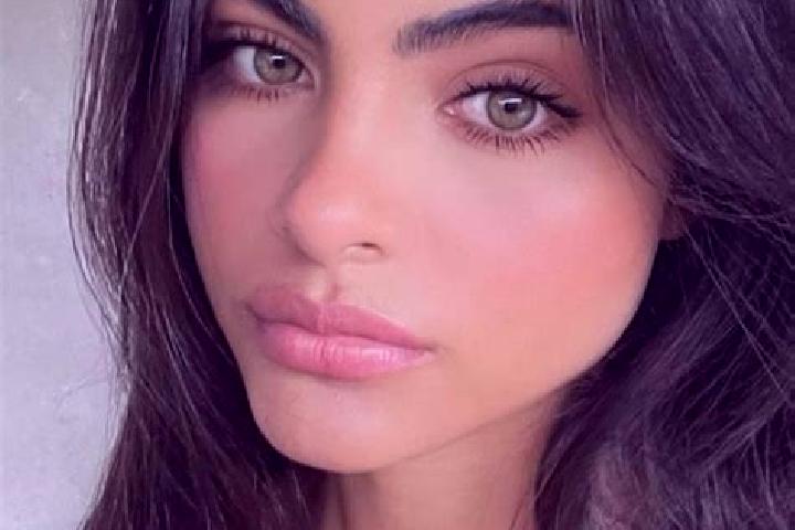 Evelyn, 29, a black hazel-eyed indian companion based in Zhelyabovka. Offering Prostate Massage, Tantra, Couples, Massage, Travel Companion. Available for in...
