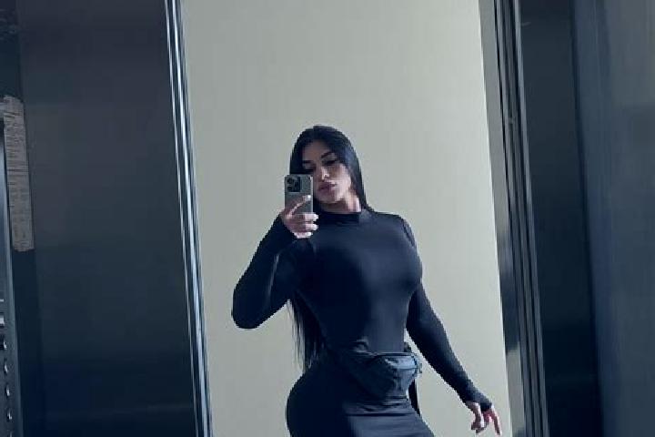 Evelyn, 29 — Escort in Violet, United States