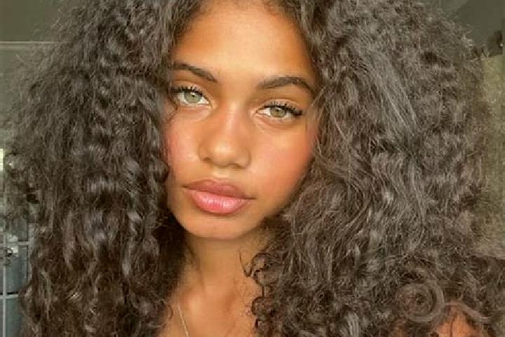 Evelyn, 30, a auburn blue-eyed ebony companion based in Bopri. Offering Deep French Kissing, Girlfriend Experience, BDSM. Available for incall and outcall, o...
