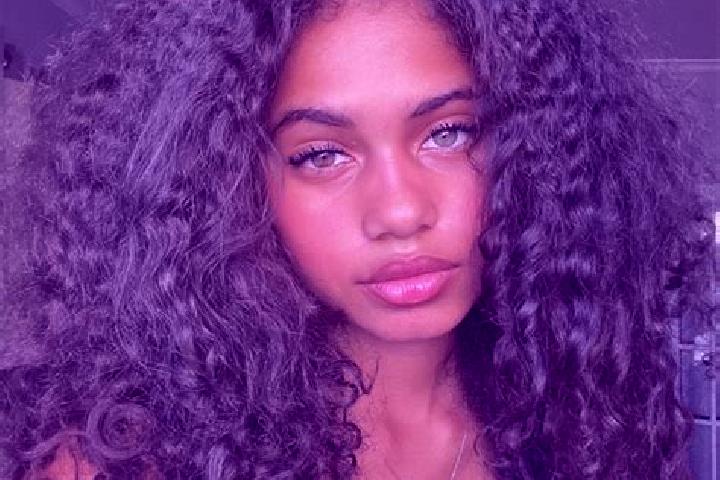 Evelyn, 30, a auburn blue-eyed ebony companion based in Yukamenskoye. Offering Couples, 69, OWO. Available for incall and outcall, overnight bookings available.
