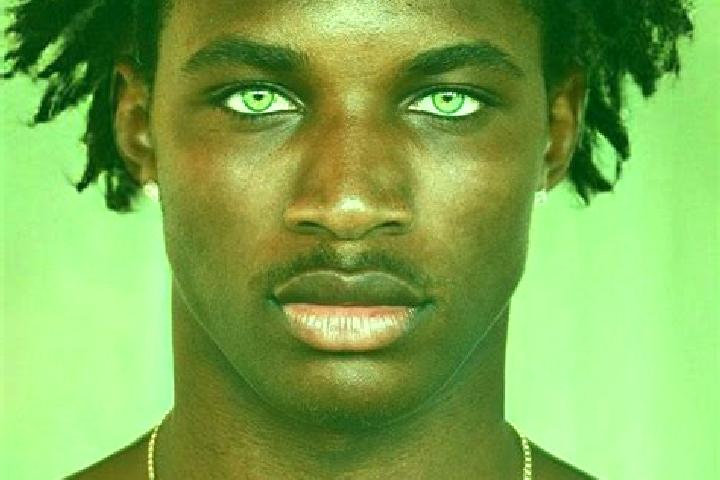 Evelyn, 30, a black green-eyed middle eastern companion based in Vulcana de Sus. Offering Tantra, CIM, OWO. Available for incall and outcall, day and evening...
