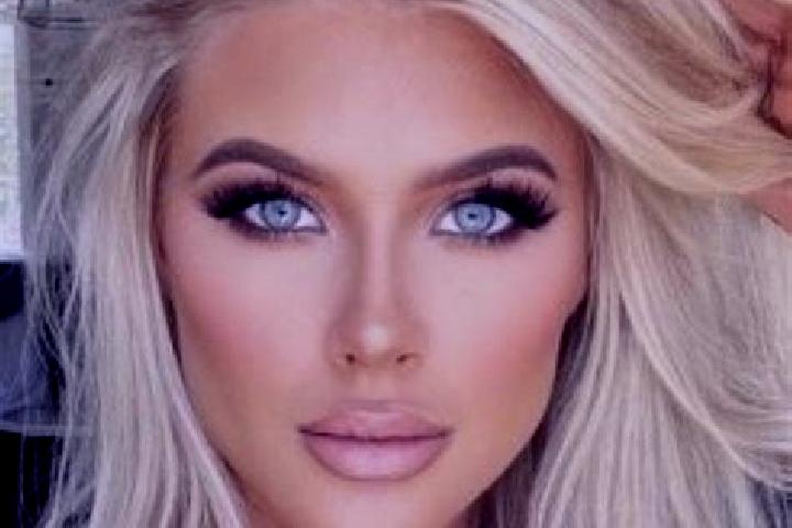 Evelyn, 30, a platinum blonde hazel-eyed ebony companion based in Otchindjau. Offering Fetish, Couples, Overnight. Available for incall and outcall, overnigh...