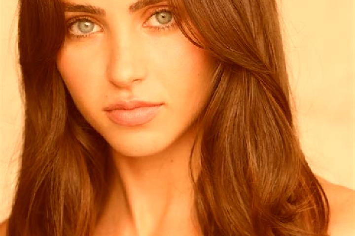 Evelyn, 30, a red brown-eyed latina companion based in Taboitien. Offering Travel Companion, A-Level, GFE. Available for incall and outcall, overnight bookin...