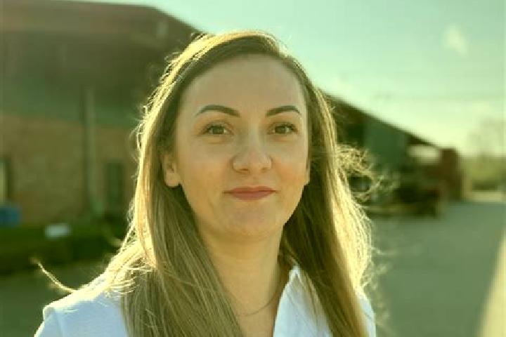 Evelyn, 30 — Escort in Hilgermissen, Germany