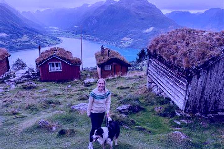 Evelyn, 30 — Escort in Norway, United States