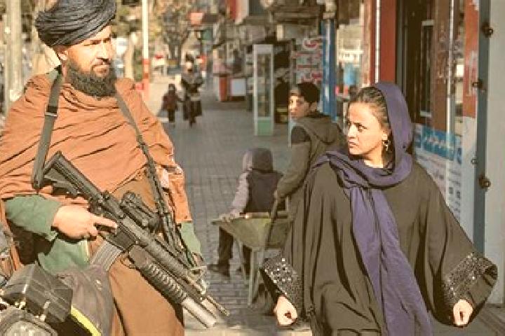 Evelyn, 30 — Escort in Taloqan, Afghanistan