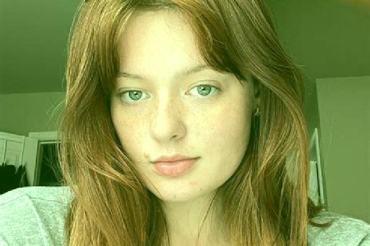 Evelyn, 31, a auburn grey-eyed indian companion based in Keithsburg. Offering CIM, Deep French Kissing. Available for incall and outcall, day and evening dates.